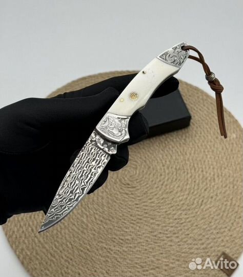 Нож складной из дамаска на подарок