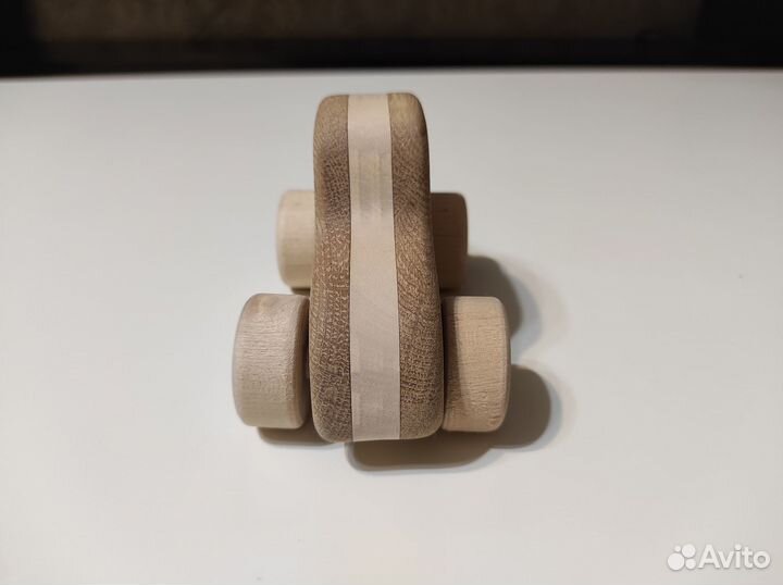 Деревянная машинка