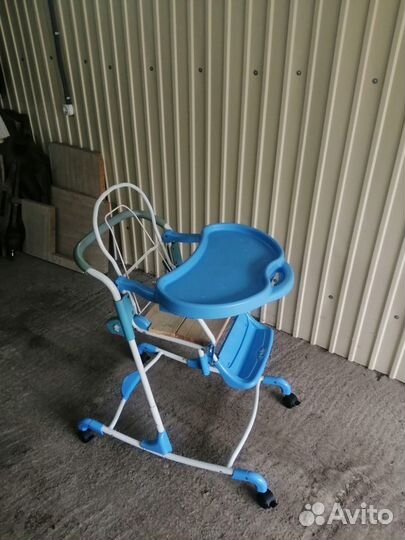Детский стульчик-качалка для кормления Геоби Y801