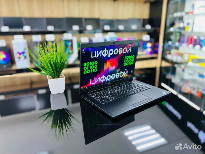 Мощный сенсорный ноутбук Intel Core i5-8350U/DDR4