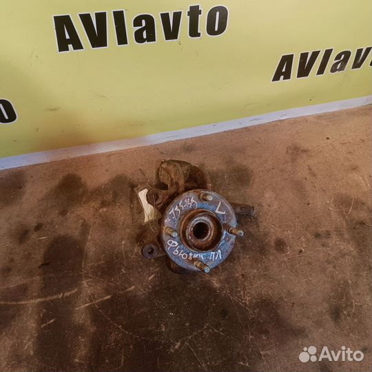 Передний левый поворотный кулак Ford Fusion