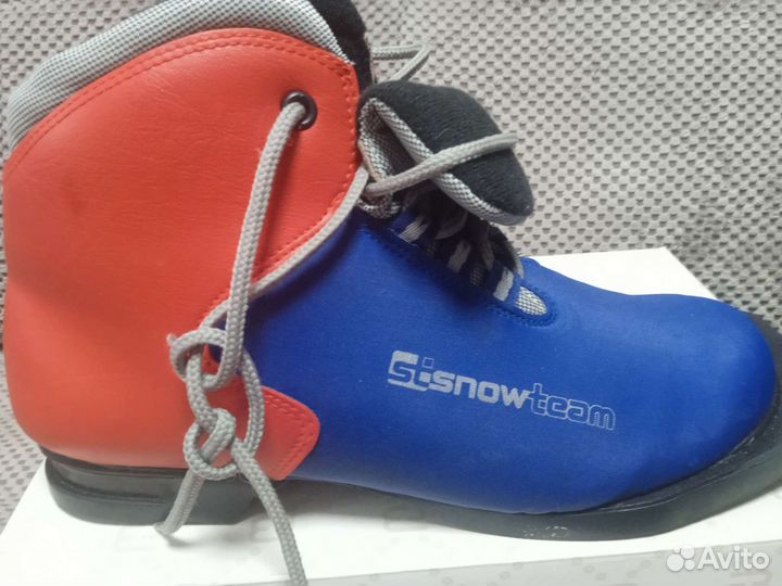 Беговые лыжи