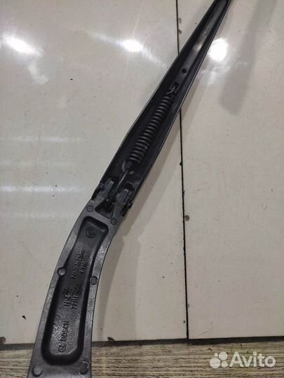 Поводок стеклоочистителя (водительский)