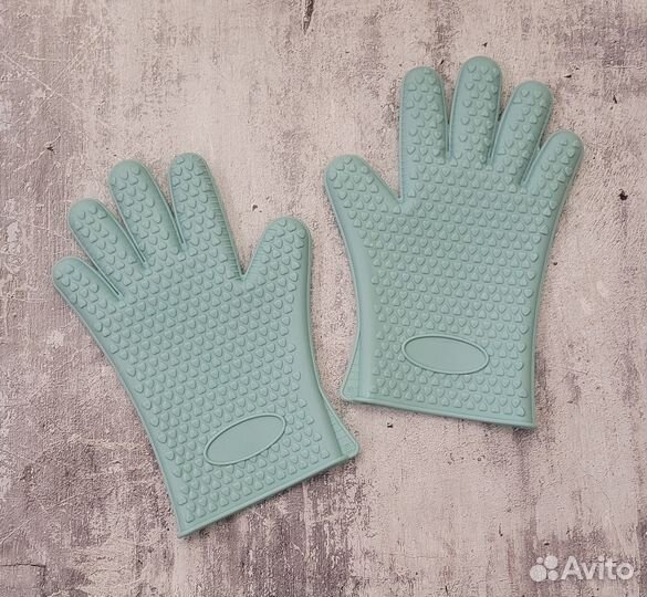 Почти новые силиконовые перчатки для выпечки