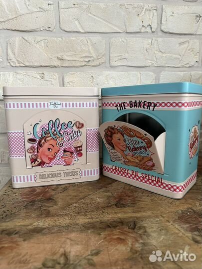 Банка для хранения в стиле ретро