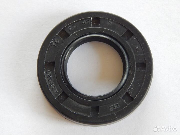Сальник бака 22*42*7 WLK