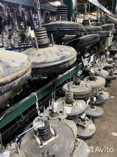 Вакуумный усилитель тормозов Renault