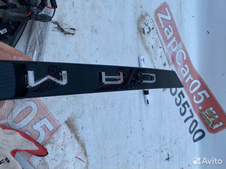 Toyota Camry v70 Молдинг багажника