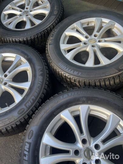 R18 Michelin Latitude X-Ice North 235/65, PCD 5x114.3 DIA 66.1