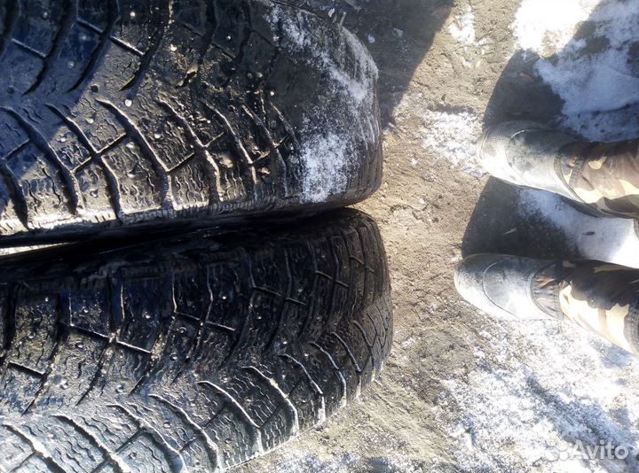 Michelin X-Ice North 4 65/180 R15