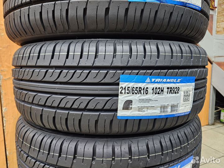 Triangle TR928 215/65 R16