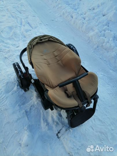 Коляска 3 в 1 Quinny Moodd