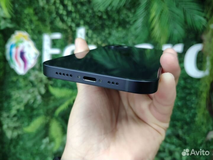 iPhone 12, 64 ГБ