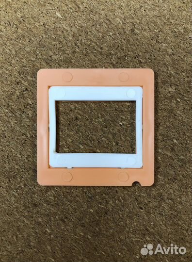 Пластмассовые рамки для слайдов в пенале