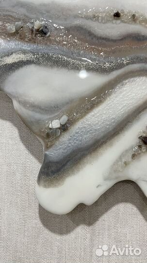 Интерьерные настенные часы жеода с подсветкой