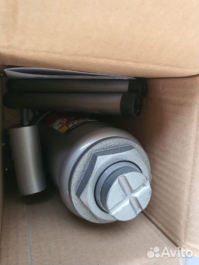 Домкрат 10 тонн Экипировка