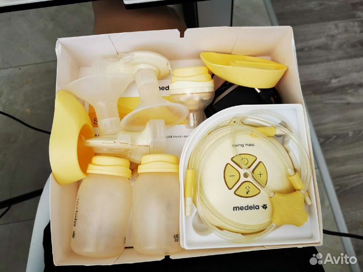 Молокоотсос электрический Medela swing maxi