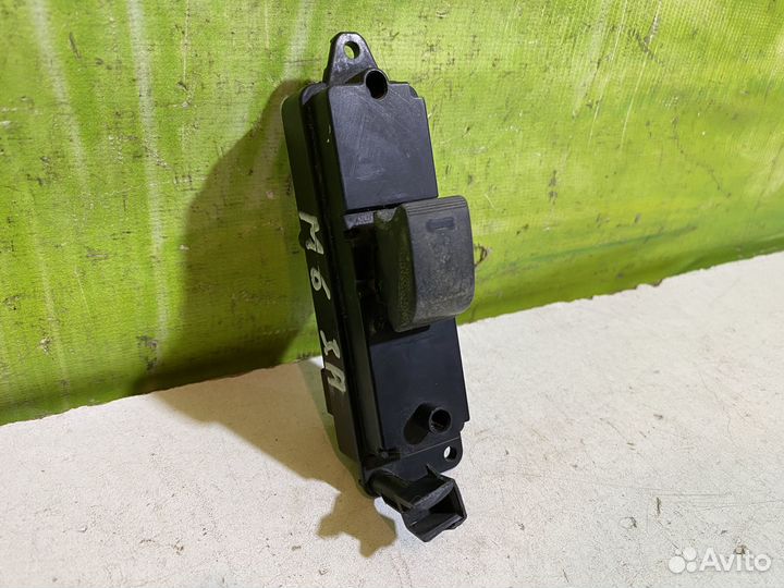 Кнопка стеклоподъемника задняя Mazda 6 GH