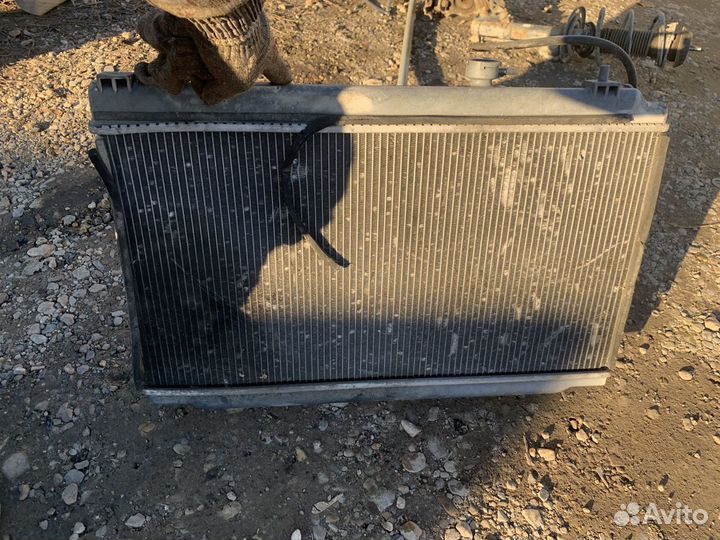 Радиатор основной Honda Fit/Fit Aria