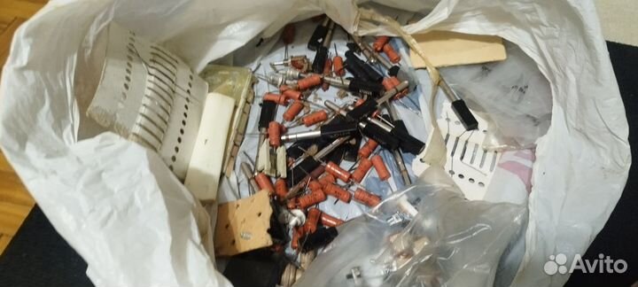 Пакет радиодеталей