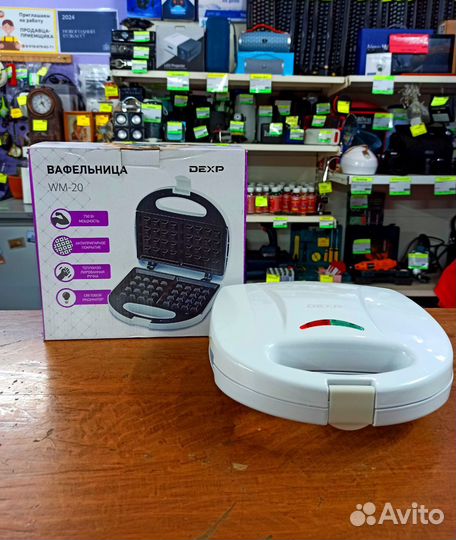 Вафельница Dexp WM-20