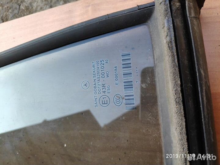 Форточка двери Mercedes-Benz E-Class W211