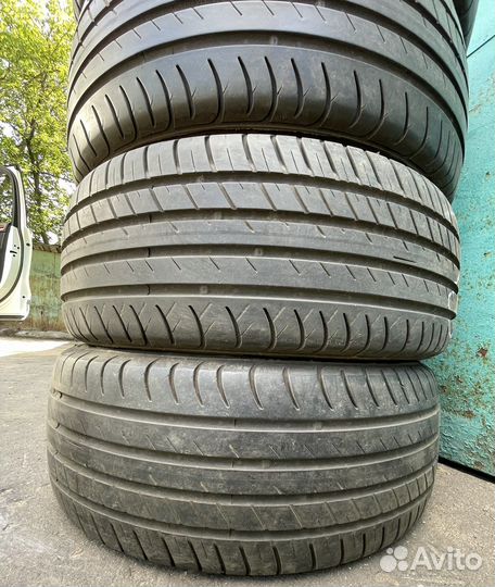 Viatti Strada Asimmetrico V-130 215/55 R17 94V