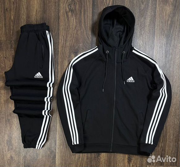 Мужской спортивный костюм Adidas