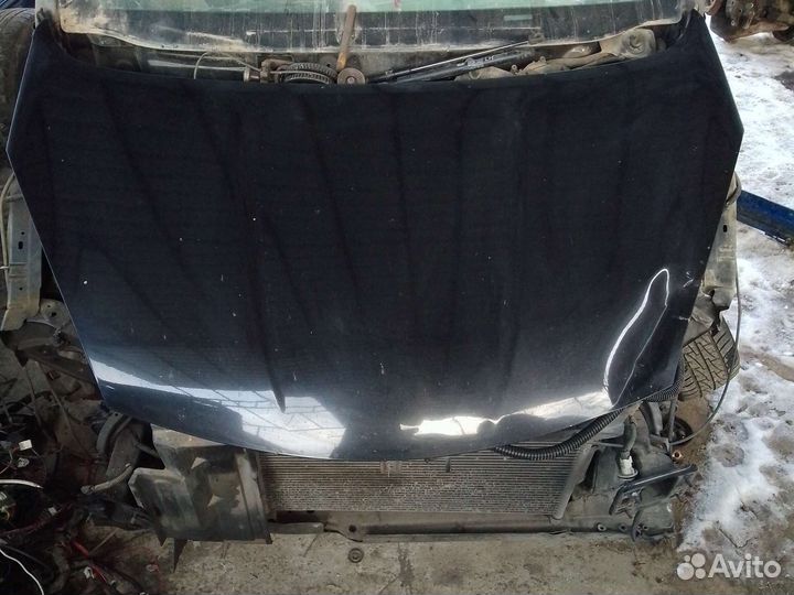 Капот на nissan note e11