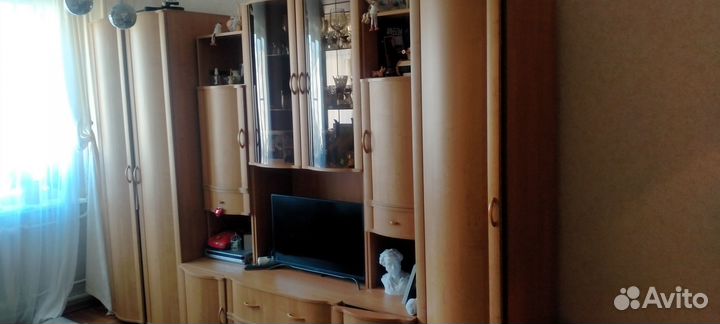 Стенка в гостиную бу