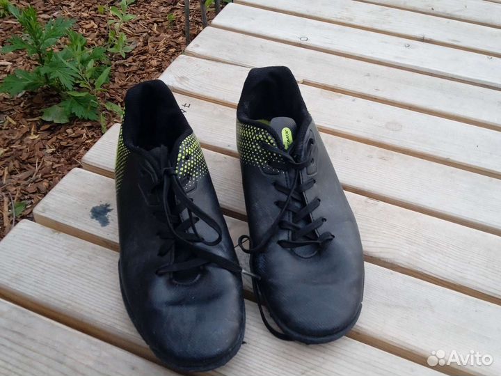 Бутсы demix 40 размер нет стельки