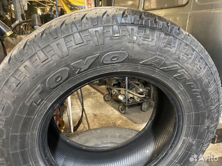 Toyo Open Country A/T Plus 265/70 R17 44E