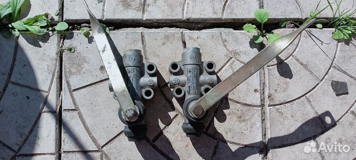 Регулятор уровня пола