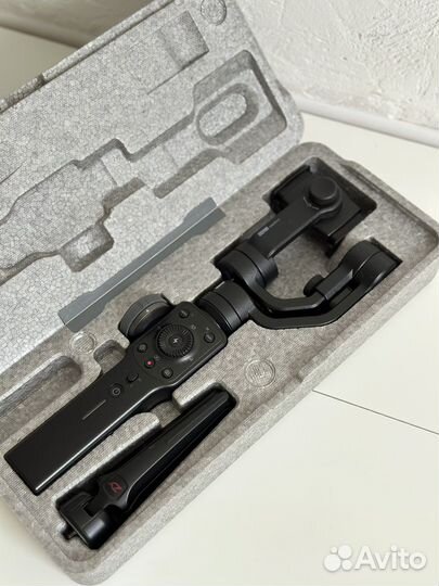 Стабилизатор zhiyun smooth 4