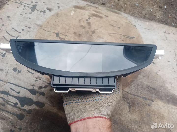 Дисплей информационный на Тойота Венза 13г