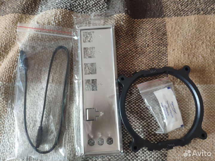 Компактный комплект для сборки мощного пк