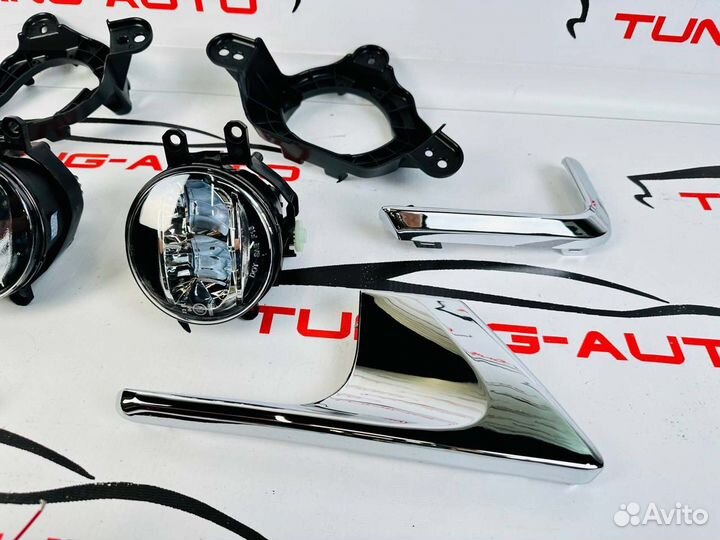 Противотуманные фары Toyota LC 200 LED T1815