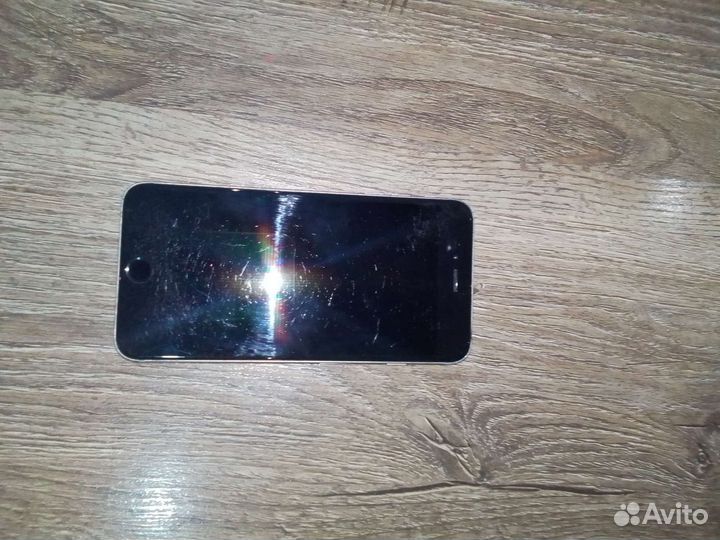 Телефон iPhone 6 plus