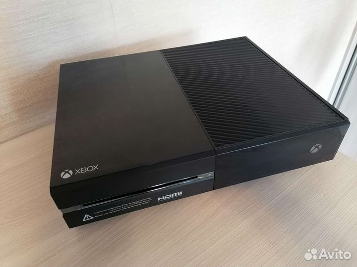 Xbox One 500gb+GTA5,Ufc3,Fifa