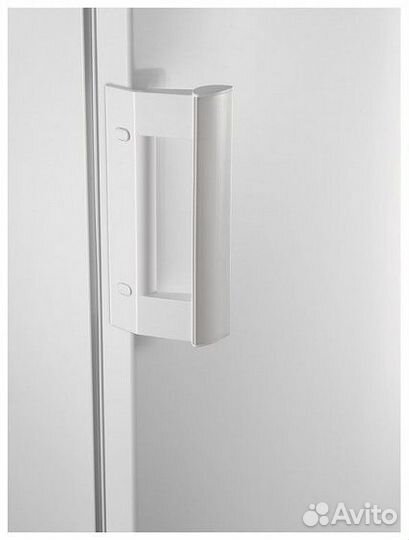 Холодильник electrolux LXB1AF15W0