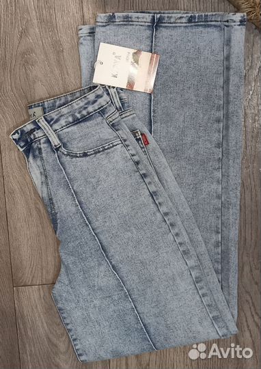 Джинсы трубы женские