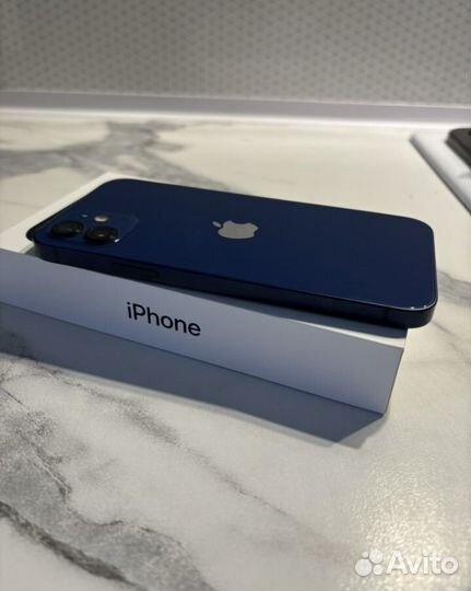 iPhone 12, 64 ГБ