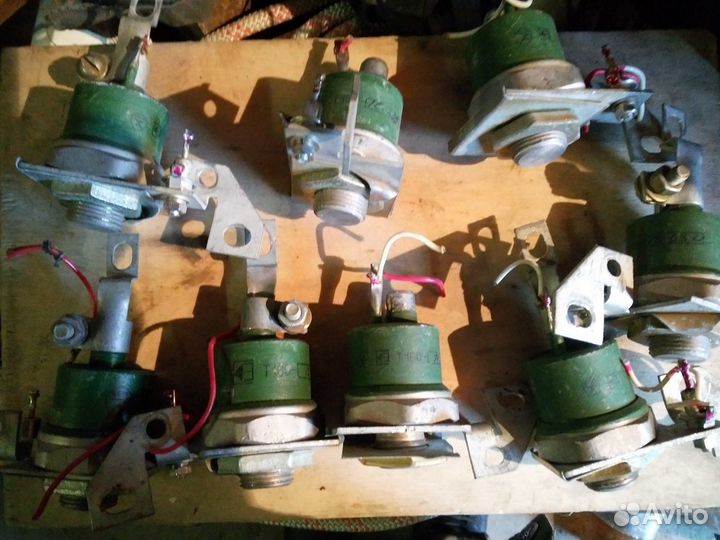 Тиристор т 160