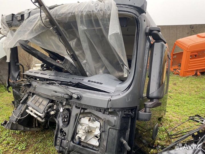 Кабина Shacman x3000