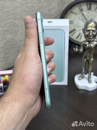 iPhone 11 64GB, Green, Б/У, (акб 80)