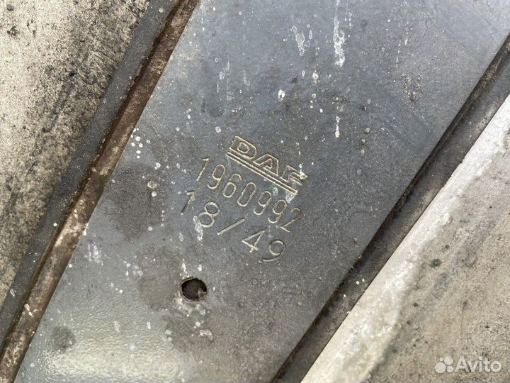 Кронштейн бака топливного в сборе 2019г