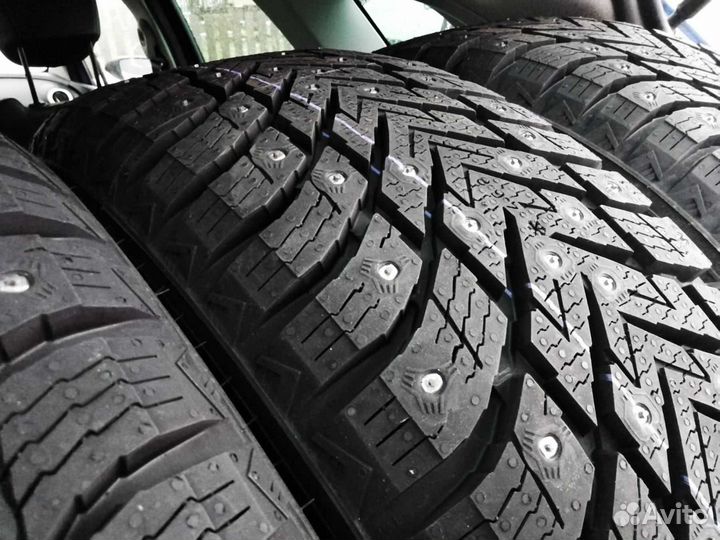 Nokian Tyres Hakkapeliitta 10p SUV 255/55 R20 110T