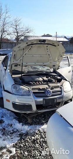 Фольксваген джетта 5 в разбор на запчасти