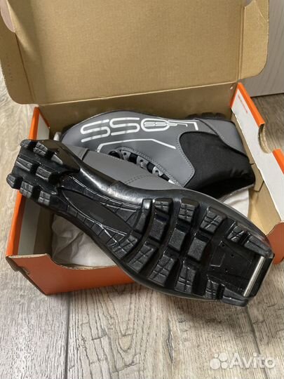 Лыжные ботинки Loss 38 размер. Состояние отличное