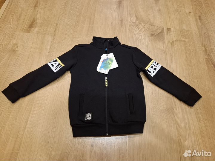 Толстовка futurino новая 110